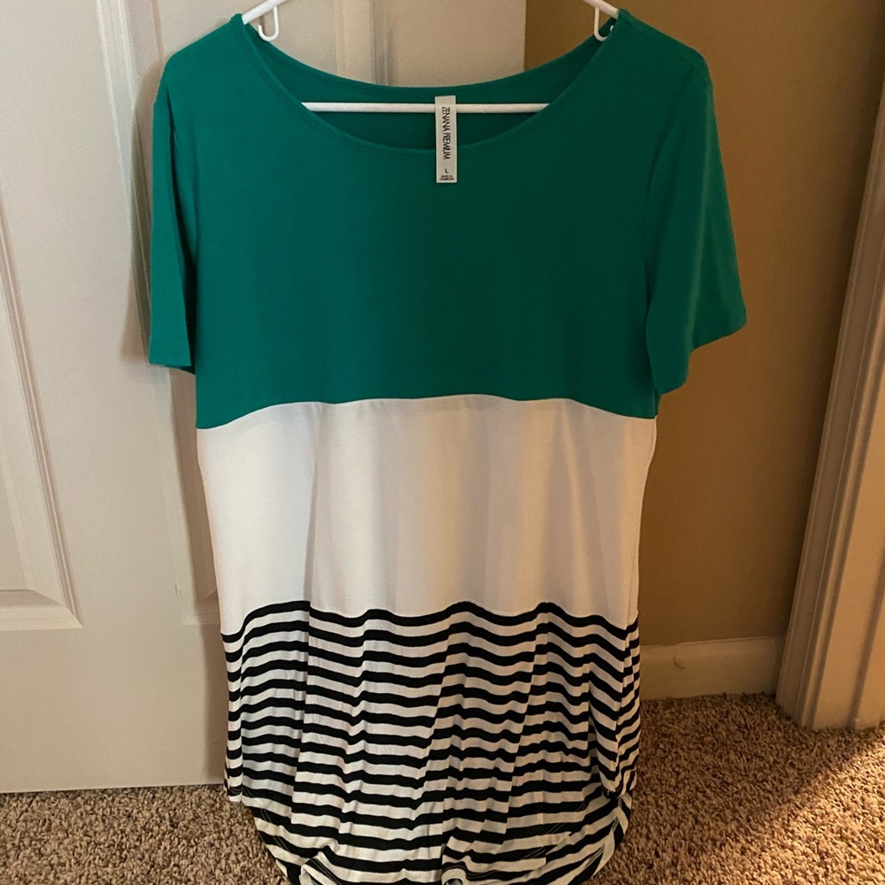Women’s Short Sleeve Tunic Shirt